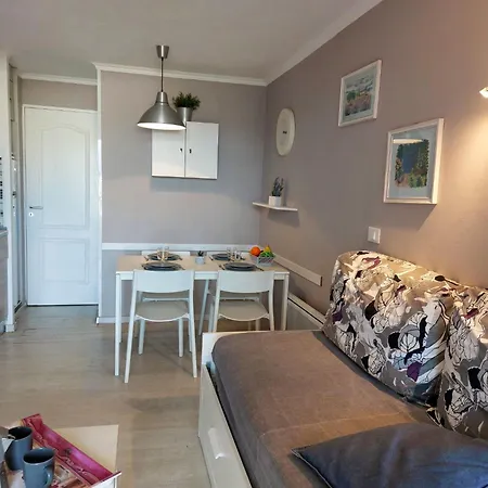 Apartment Village Cap Esterel - Le Belvedere-7 By Interhome